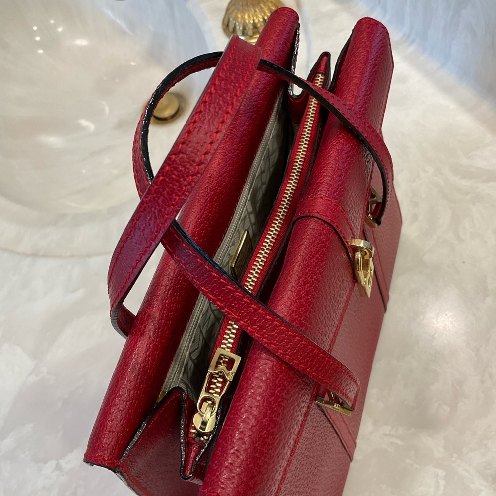Michael Kors red pebbled leather purse, Excellent Condition - Picture 4 of 16